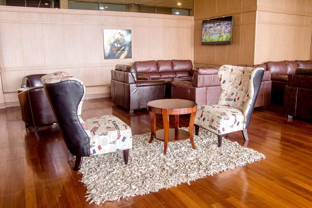 Hotel The Panari - Near Jomo Kenyatta International Airport